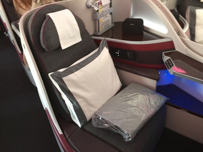 Qatar Airways A380 Business Class Doha to Paris business class seat
