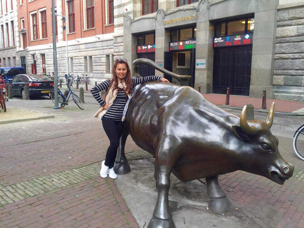 amsterdam-charging-bull