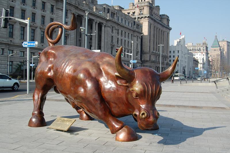 Charging Bull , The Bund Shanghai (picture not mine. chargingbull.wikispaces.com)